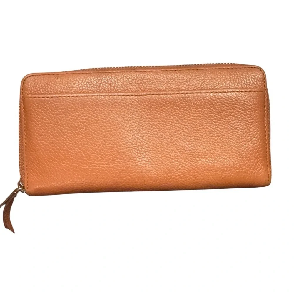 Kate Spade New York Leila Large Continental Wallet.